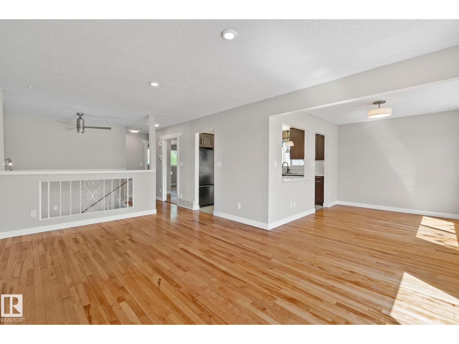 2730 138A AV NW