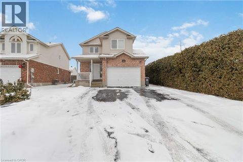 3 MELROSE Place Guelph ON N1K1W8