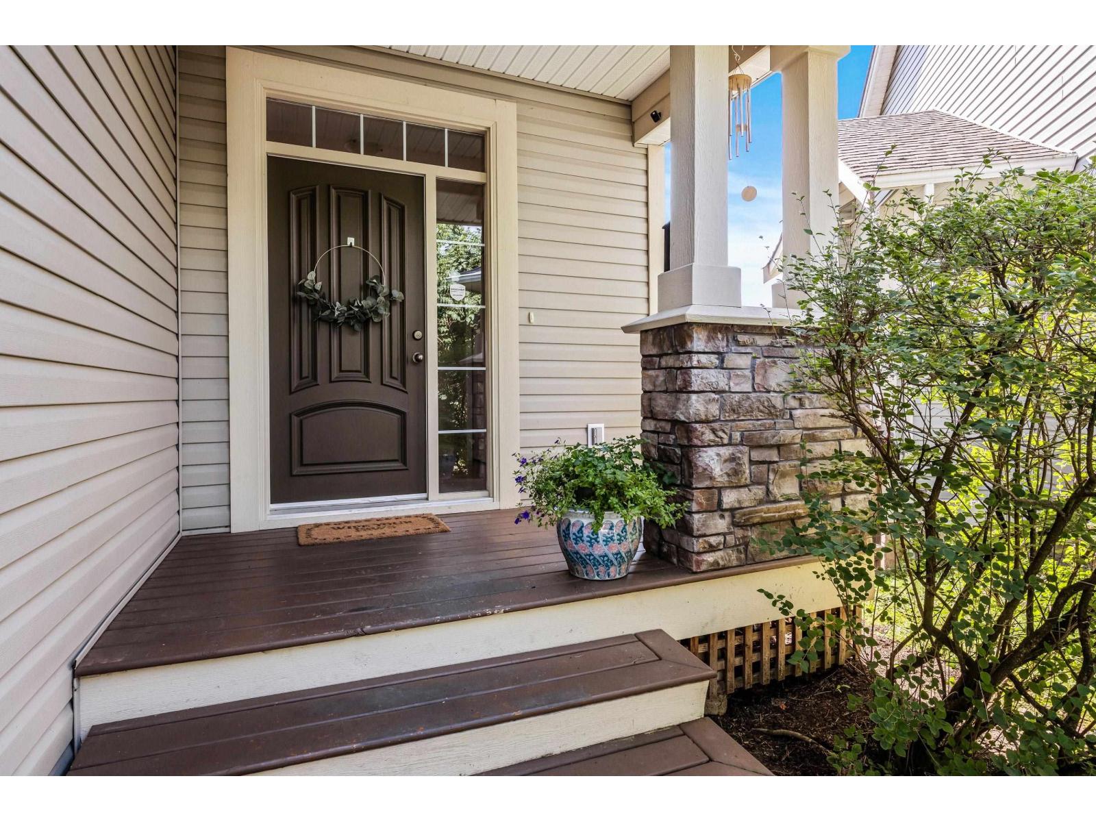 6 10113 WILLIAMS ROAD|Fairfield Island