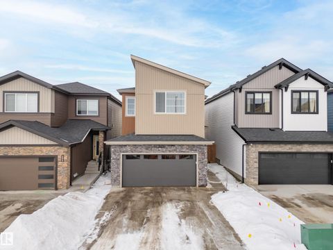 167 CATRIA PT Sherwood Park AB T8H3B2