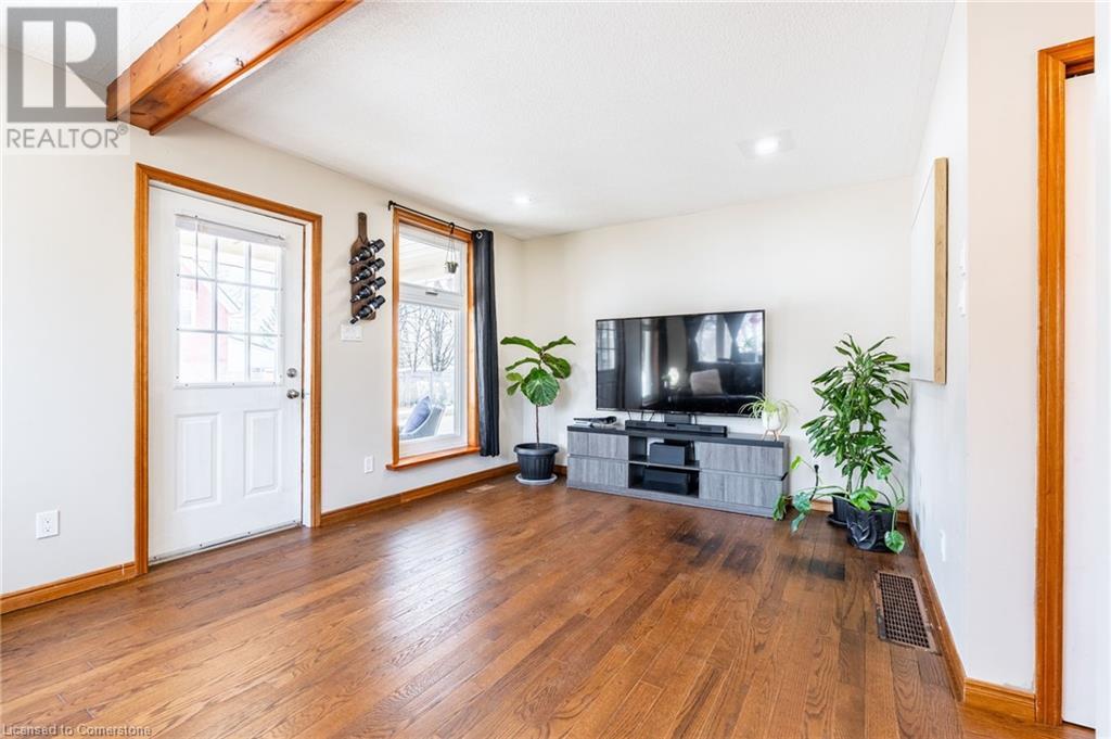 88 FREELTON Road