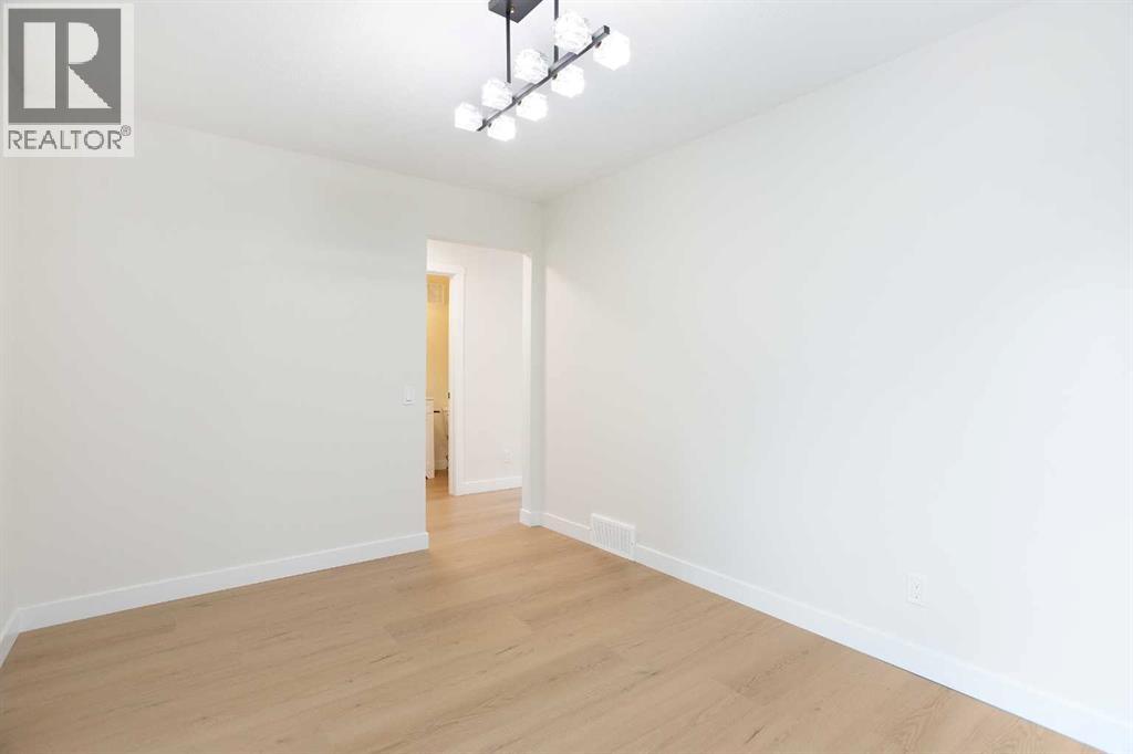 24 Hawkwood Crescent NW