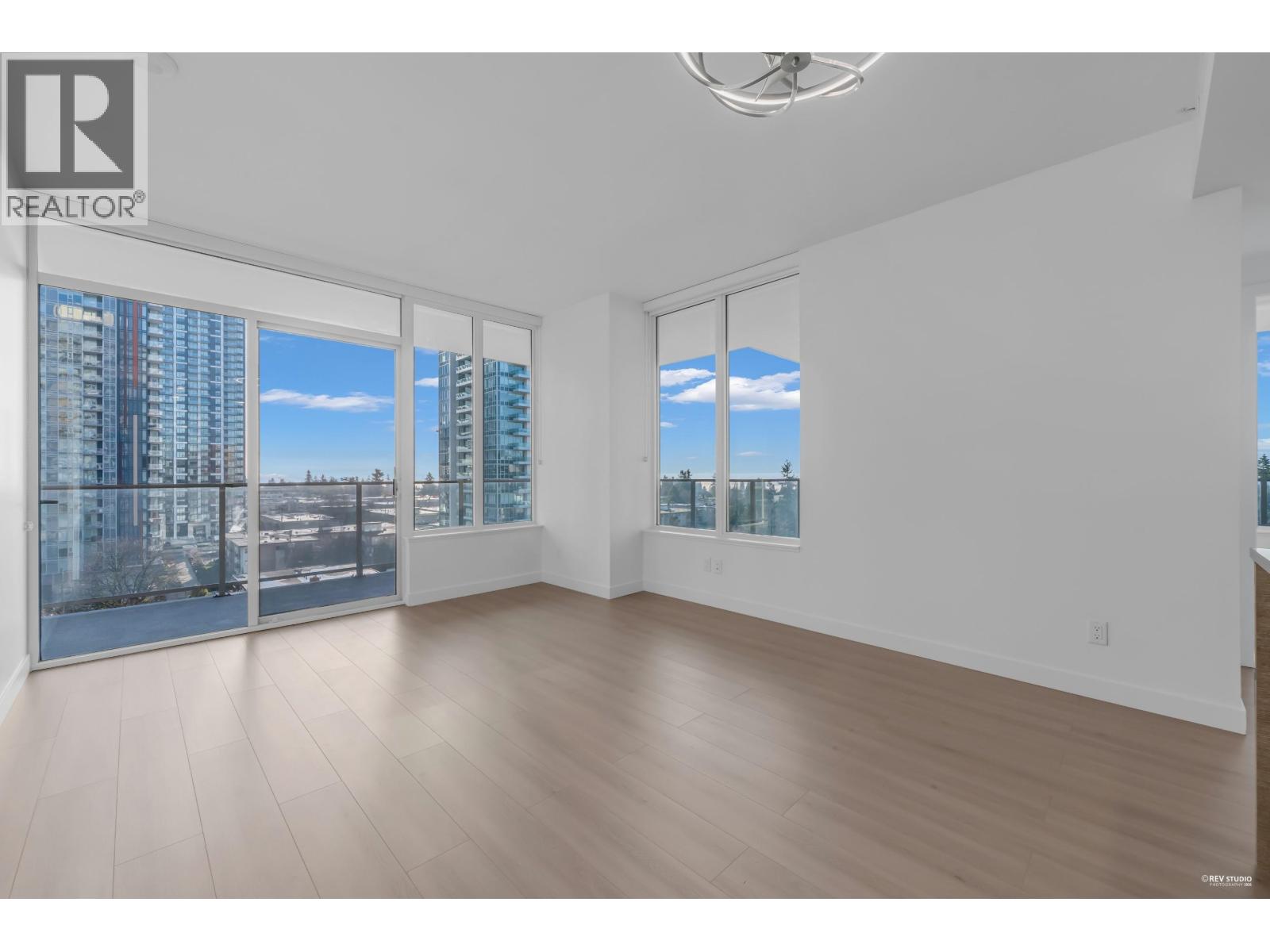 805 6288 CASSIE AVENUE