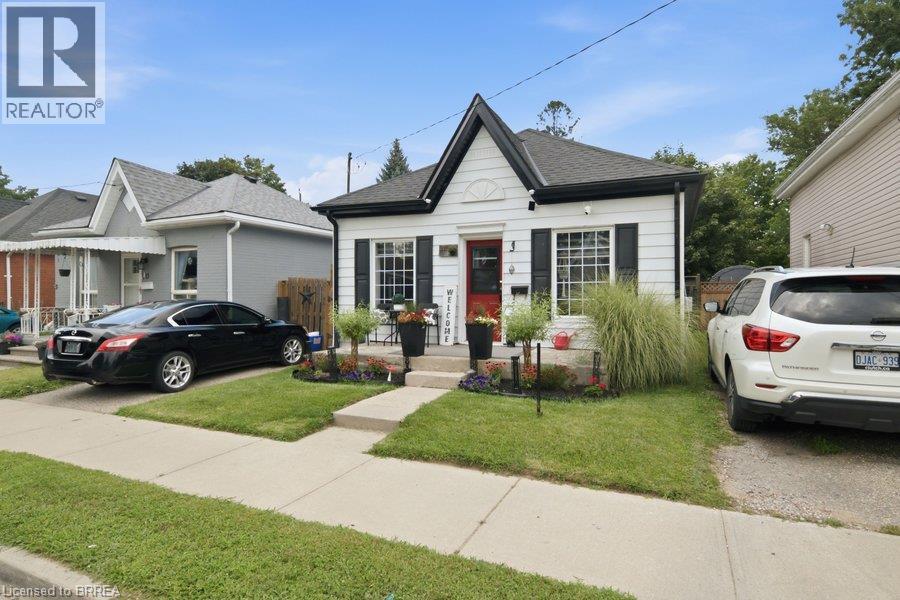 11 ESTHER Street