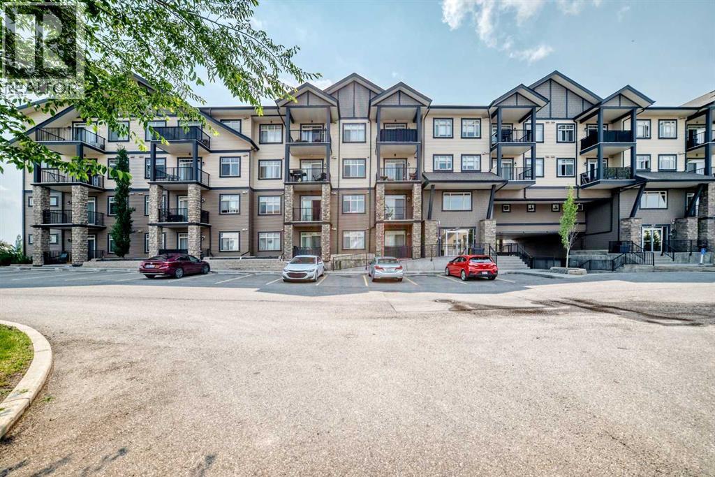 101, 117 Copperpond Common SE