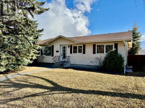27 Atlanta Crescent SE Calgary AB T2J0X9