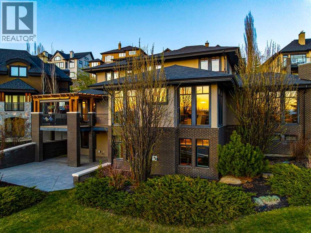 16 Spring Valley Way SW