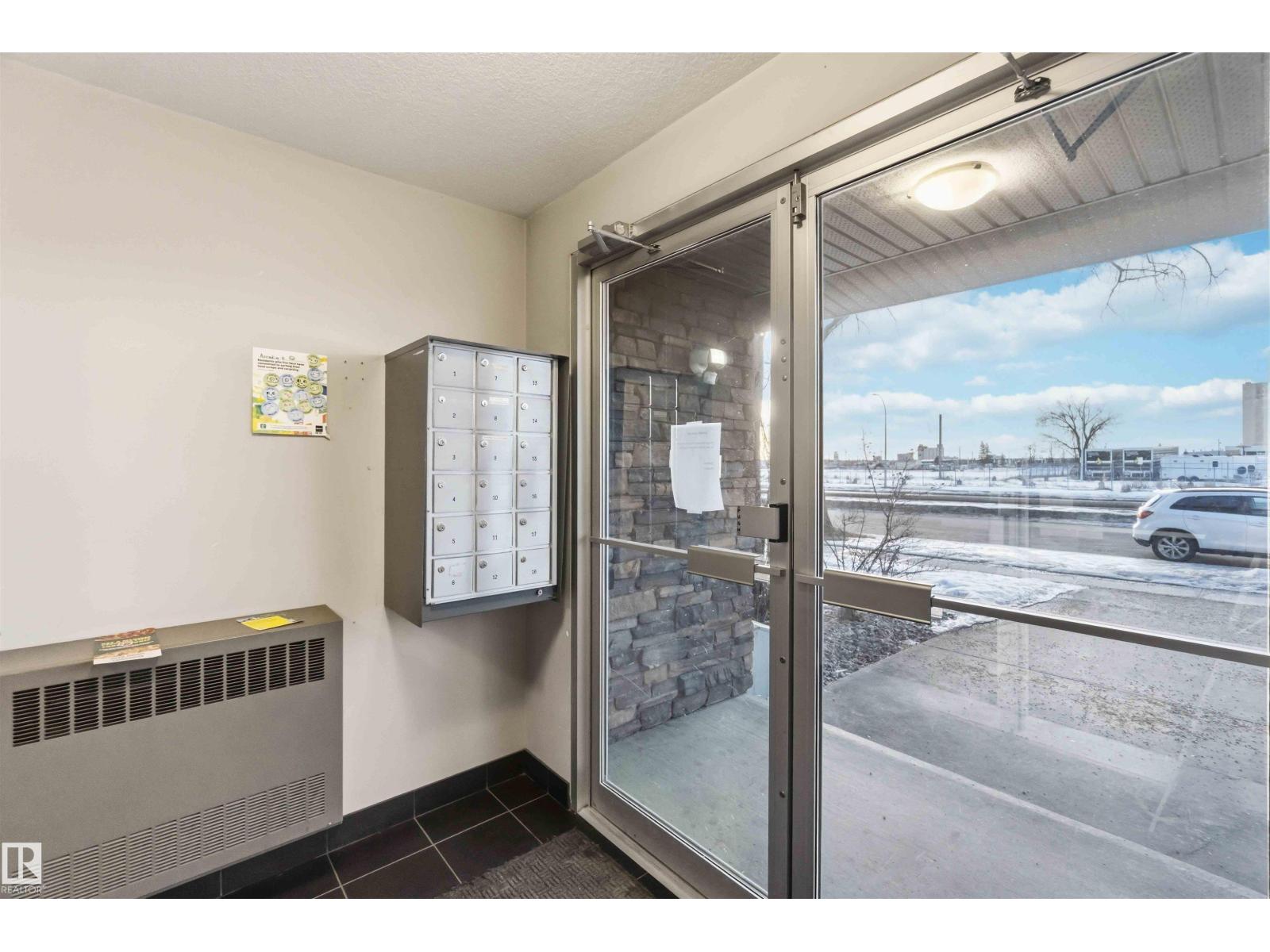 #104 11935 106 ST NW