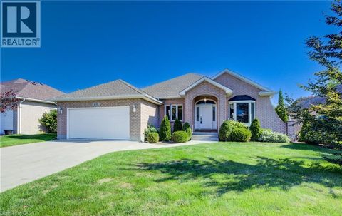 430 CARYNDALE Drive Kitchener ON N2R1M8