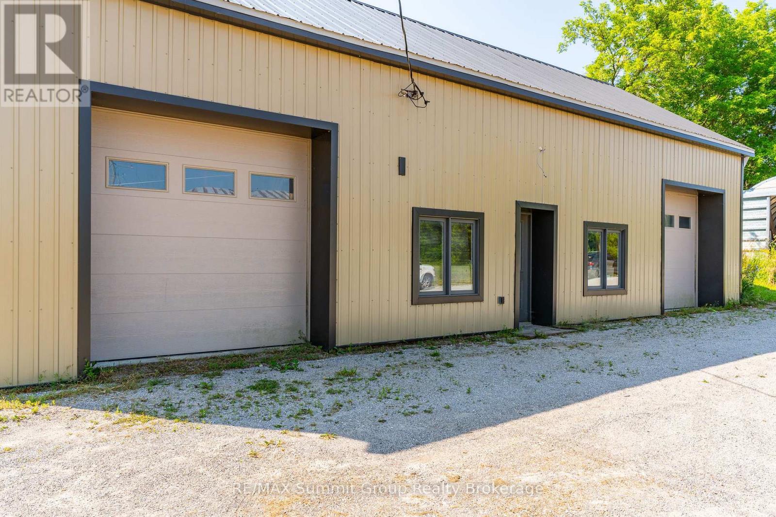 140 & 145 WELLINGTON STREET