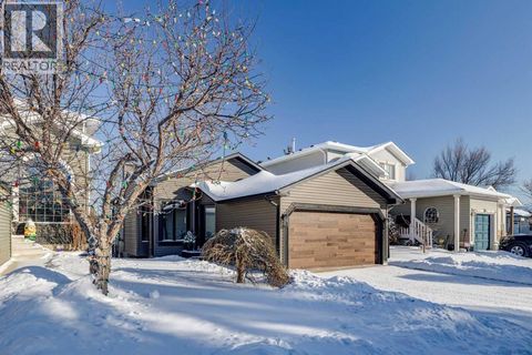 10 Somerside Manor SW Calgary AB T2Y3G5