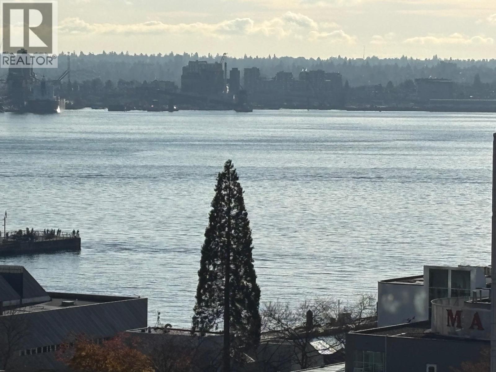 902 175 W 1ST STREET