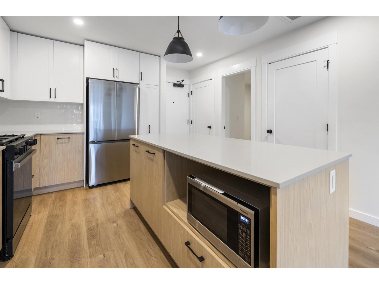 302 27218 ALDERGROVE TOWN CENTRE DRIVE