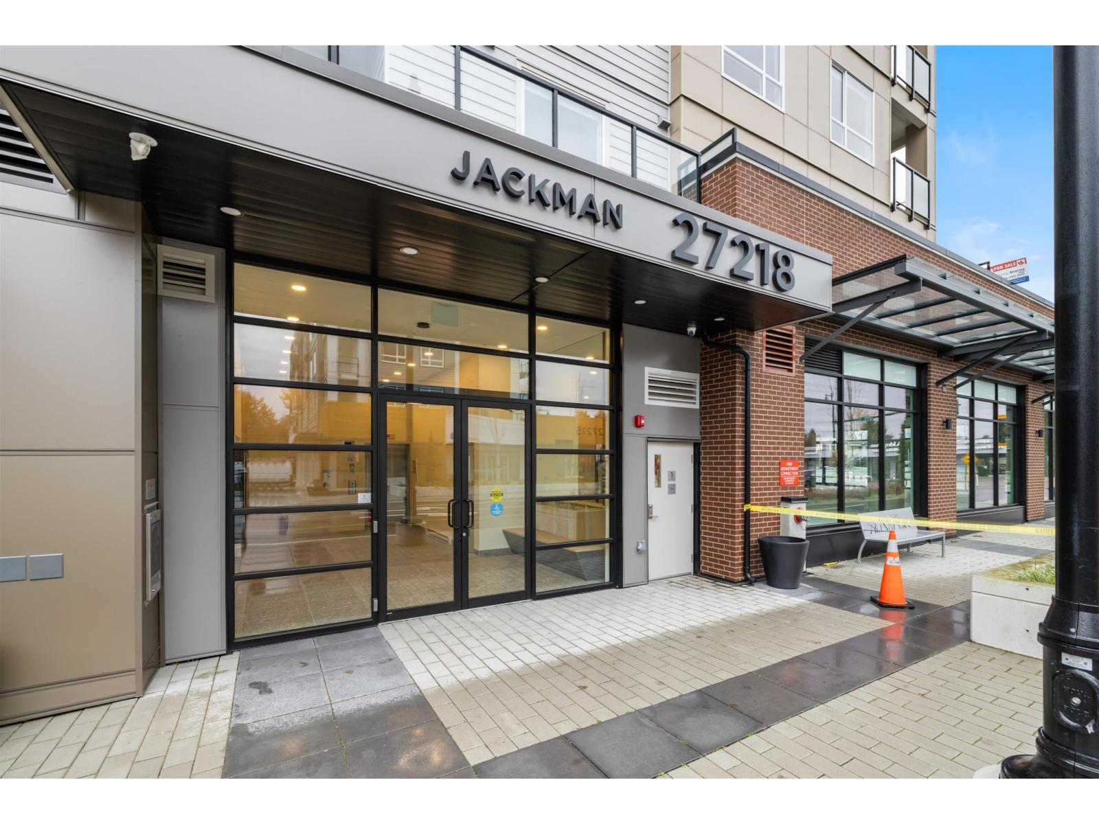 302 27218 ALDERGROVE TOWN CENTRE DRIVE