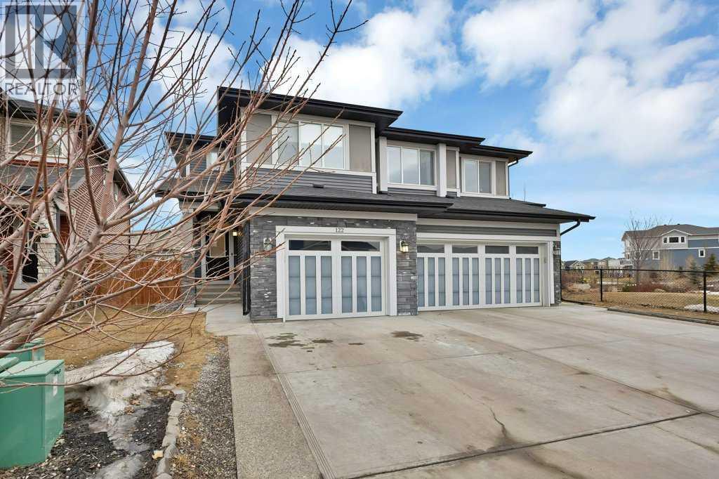 122 Kingfisher Crescent SE