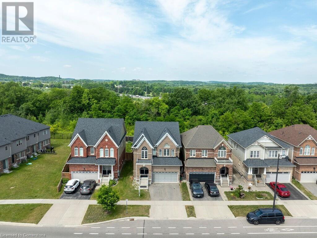 552 LINDEN Drive