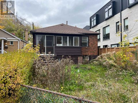 471 VAUGHAN ROAD Toronto (Oakwood Village) ON M6C2P5