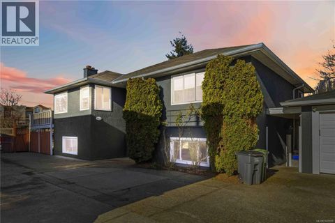 B 3002 Cedar Hill Rd Victoria BC V8T3J3