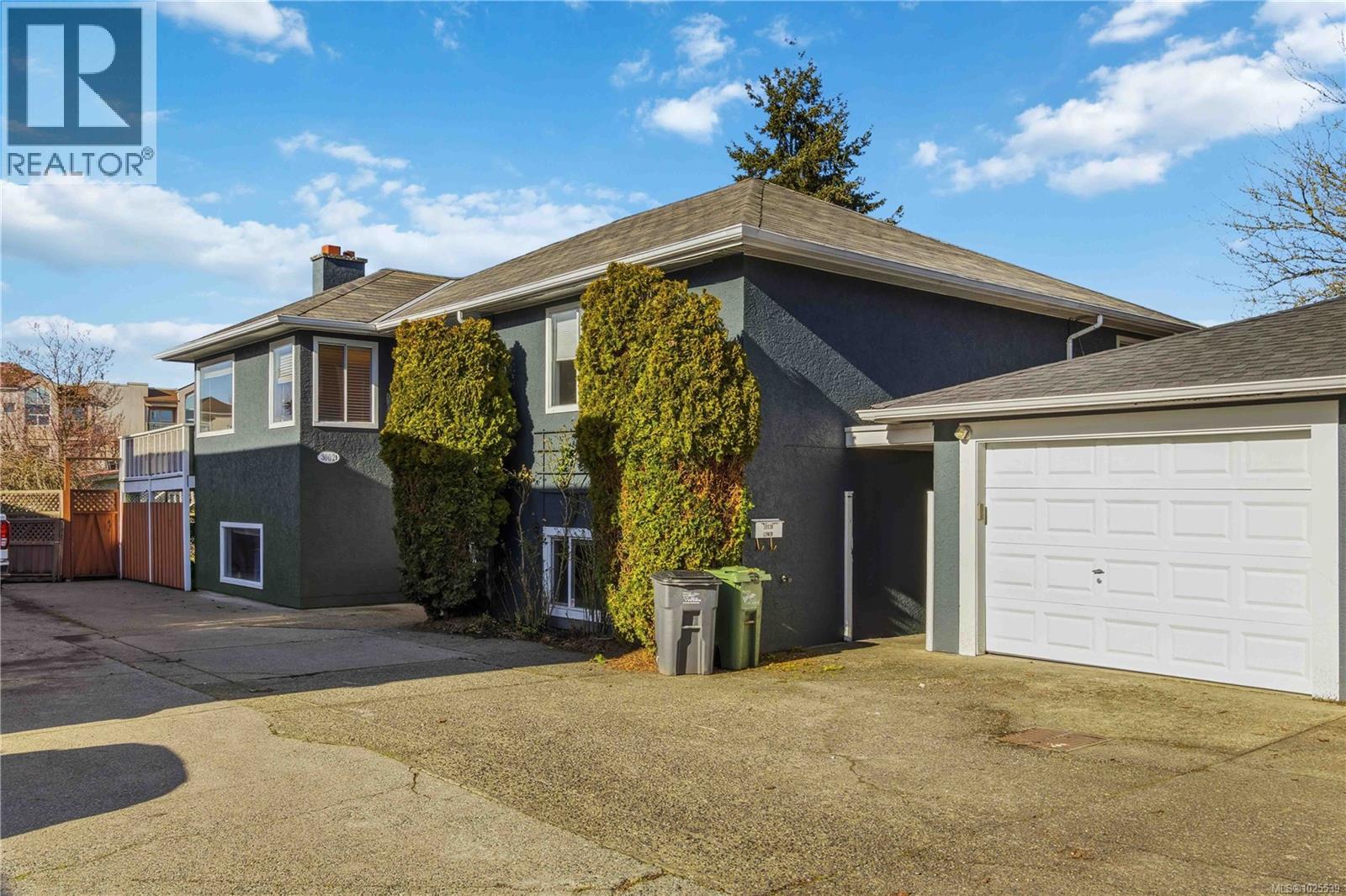 B 3002 Cedar Hill Rd