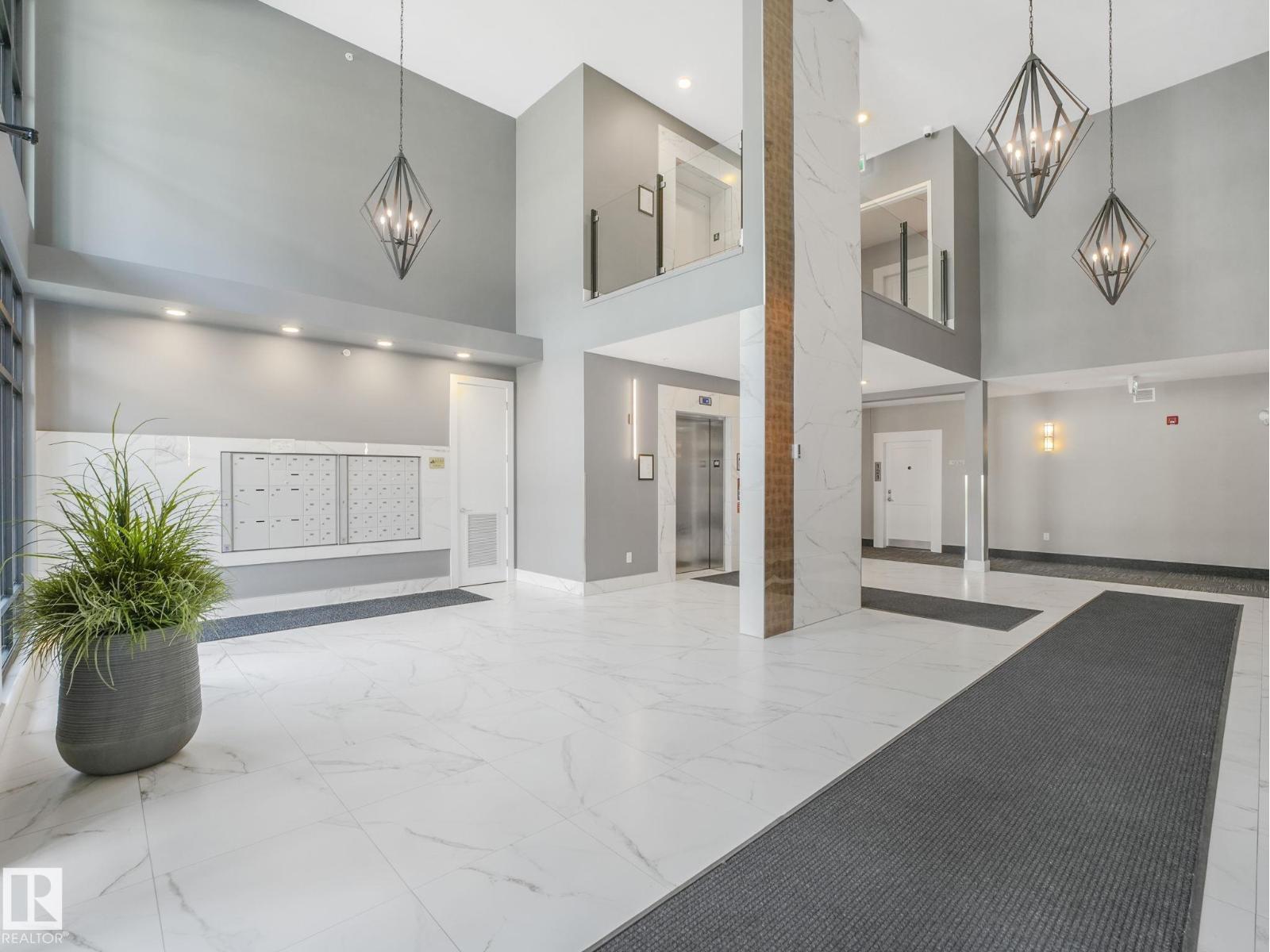 #117 524 GRIESBACH PARADE PR NW