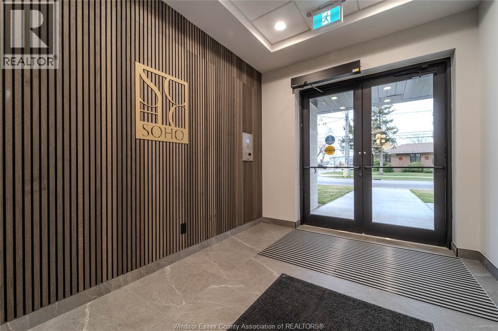 3817 Howard Unit# 102