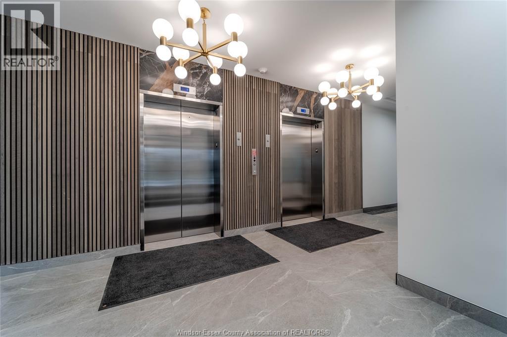 3817 Howard Unit# 102