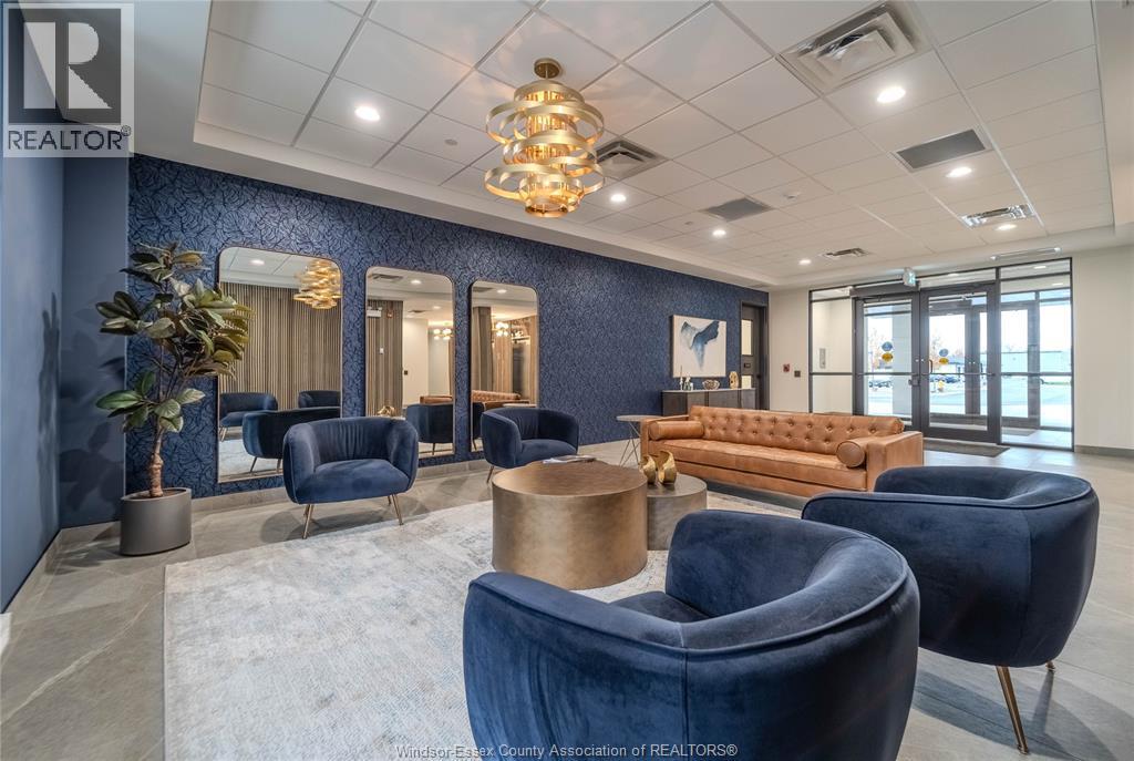 3817 Howard Unit# 102