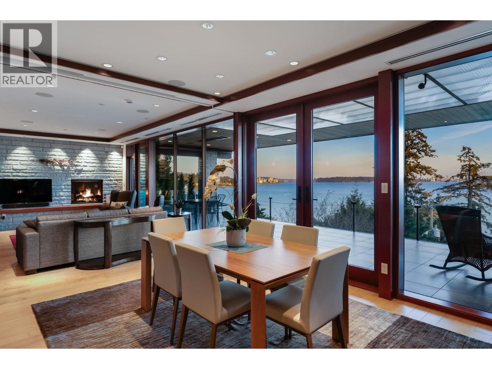 3673 SUNSET LANE