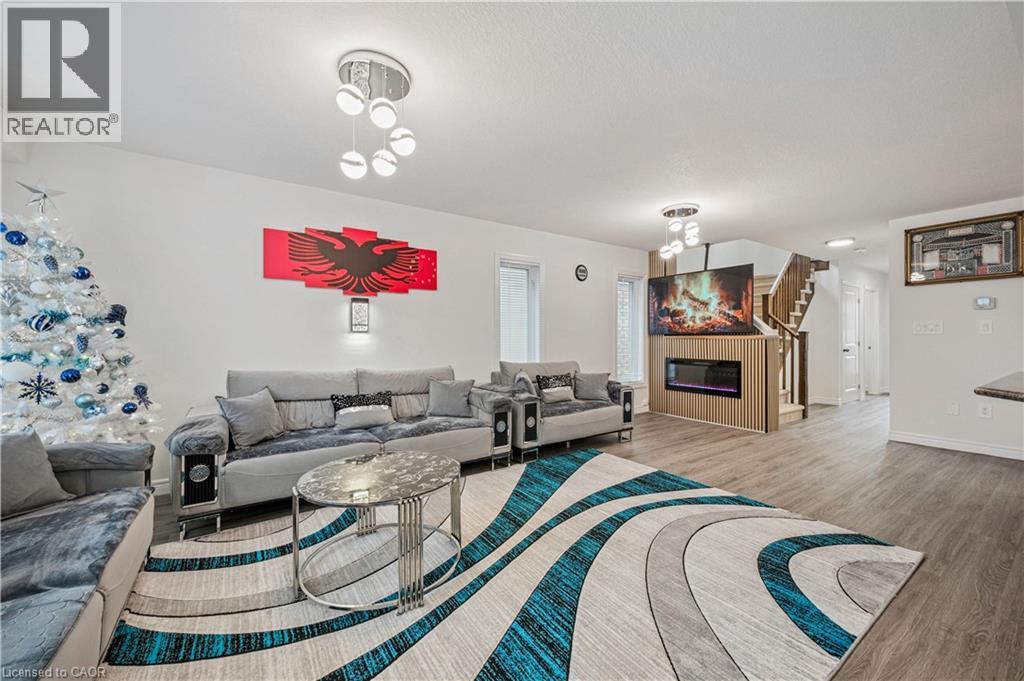 7 FOREST CREEK Drive