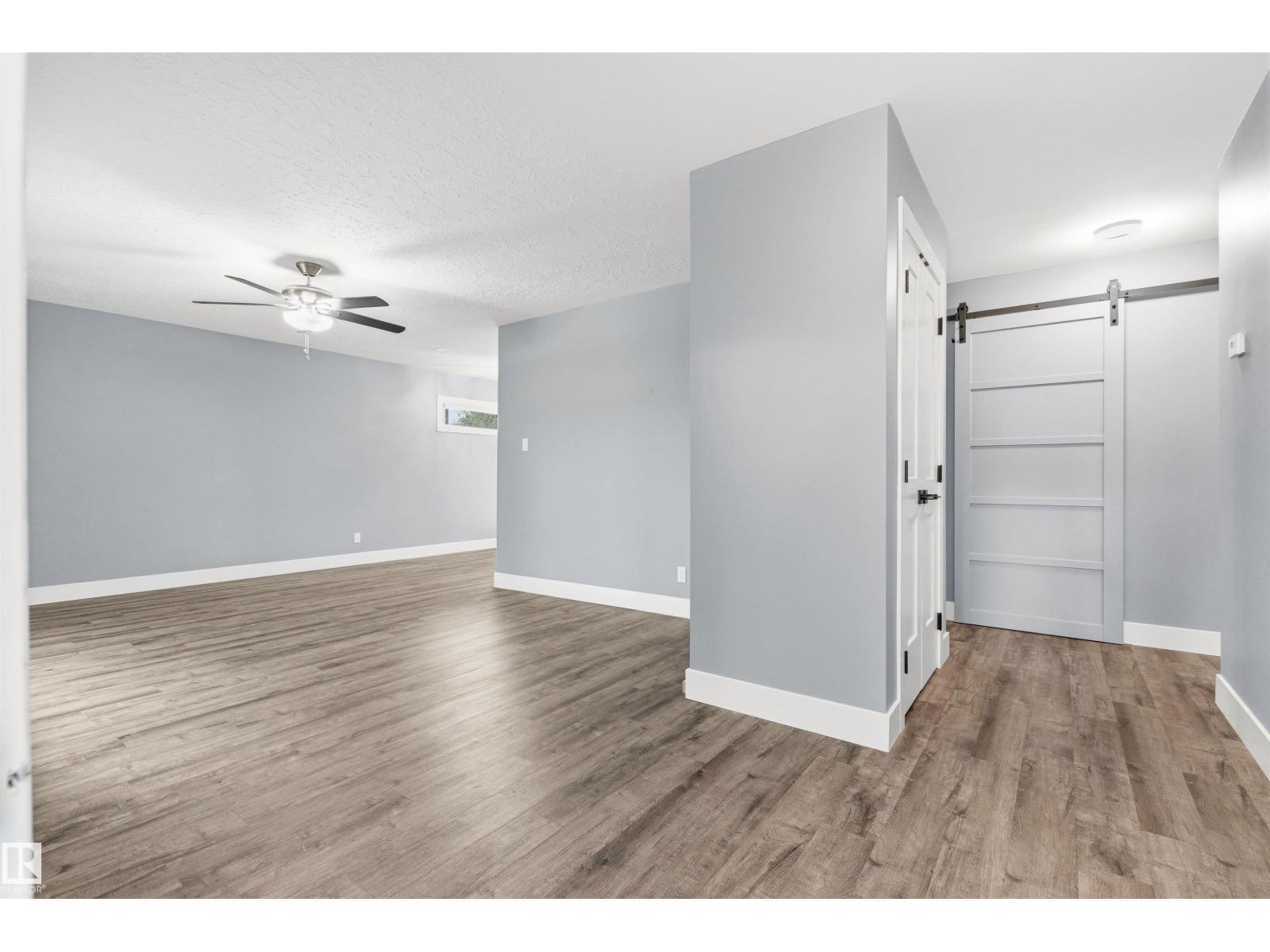7924 89 AV NW