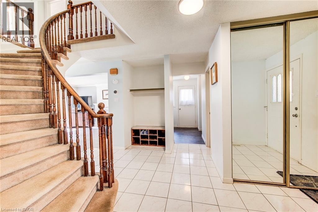 13 GATEVIEW Drive