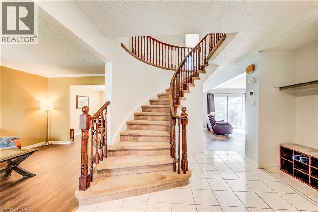 13 GATEVIEW Drive