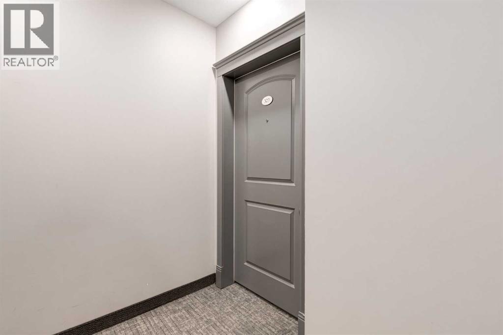 327, 8 PRESTWICK POND Terrace SE