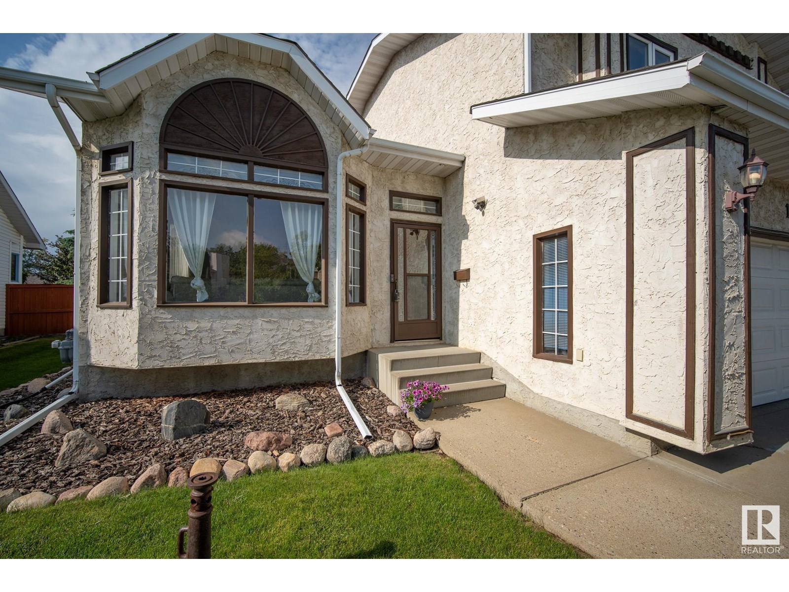 12908 159 AV NW