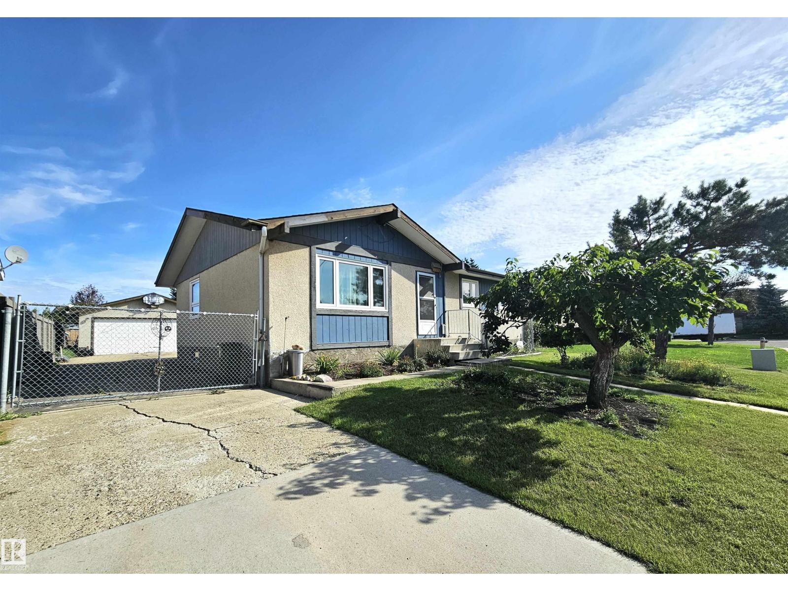 12220 156 AV NW