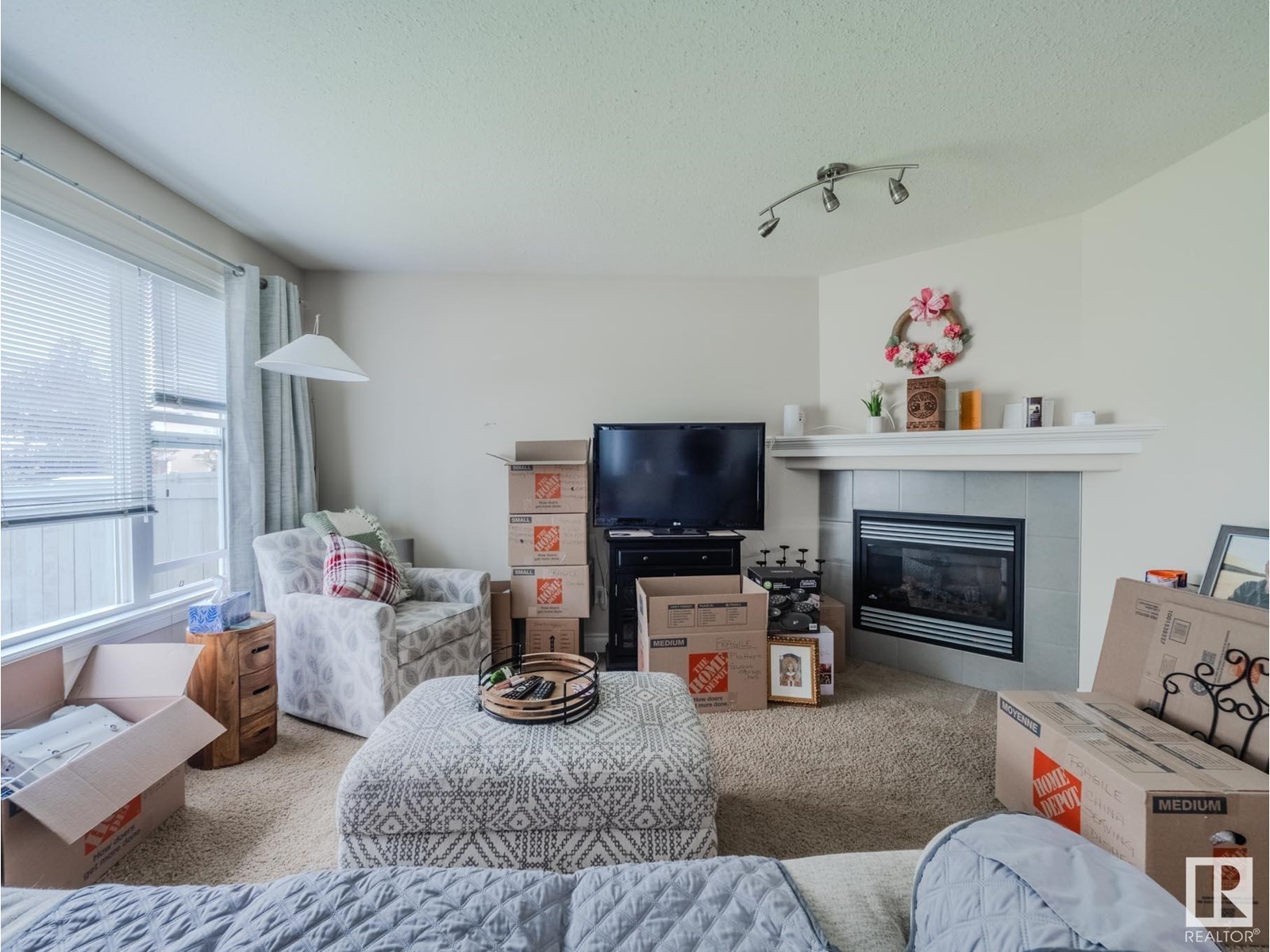 74 RED CANYON WY