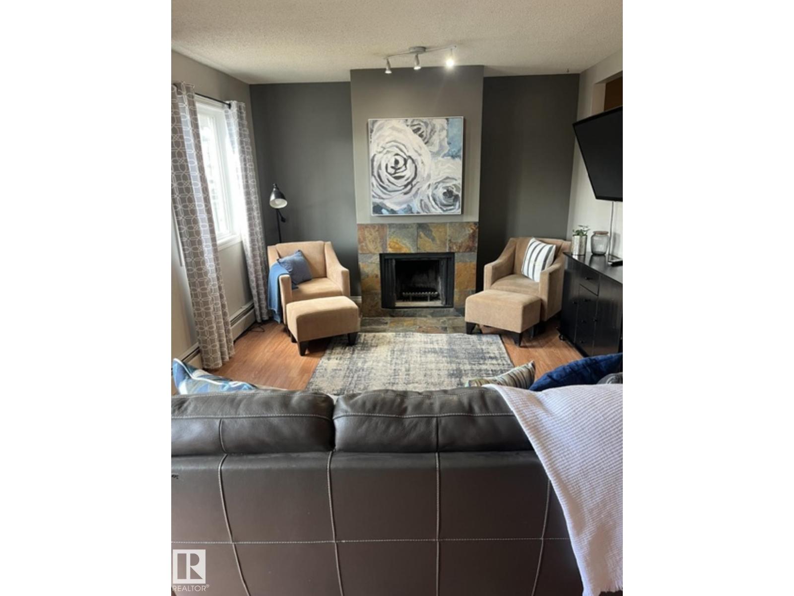#106 10838 108 ST NW