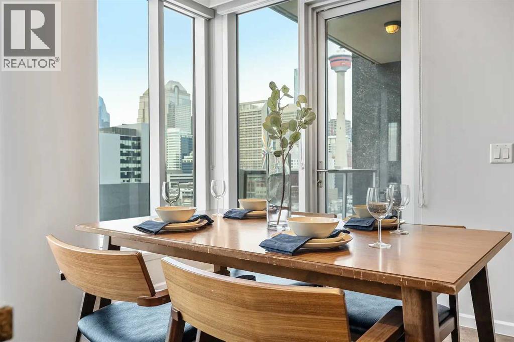 802, 211 13 Avenue SE