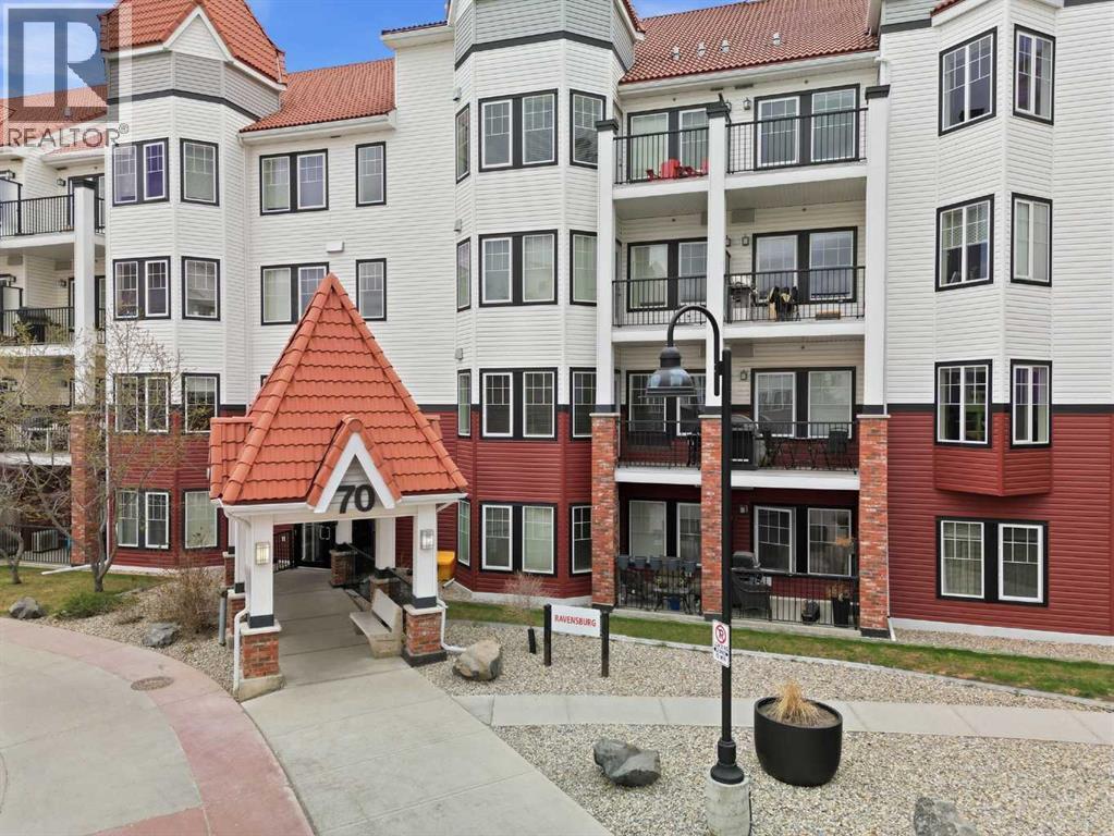 306, 70 Royal Oak Plaza NW