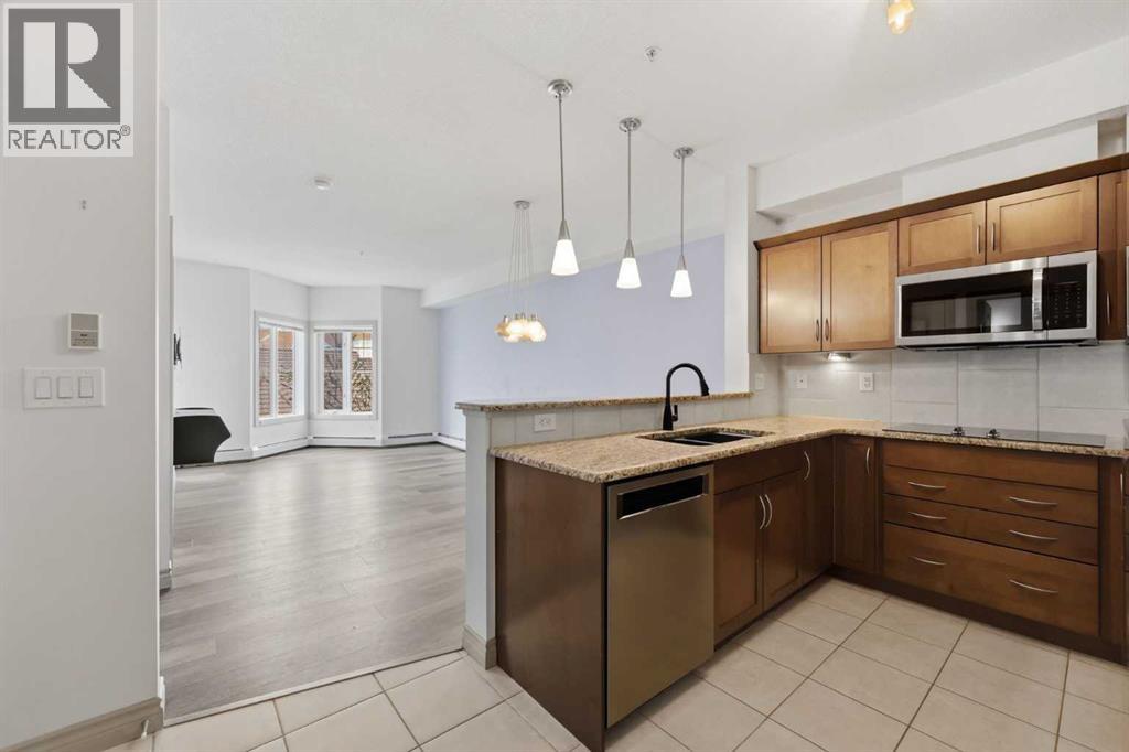 306, 70 Royal Oak Plaza NW