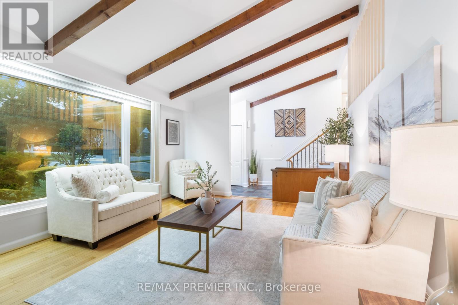 203 MARTIN GROVE ROAD