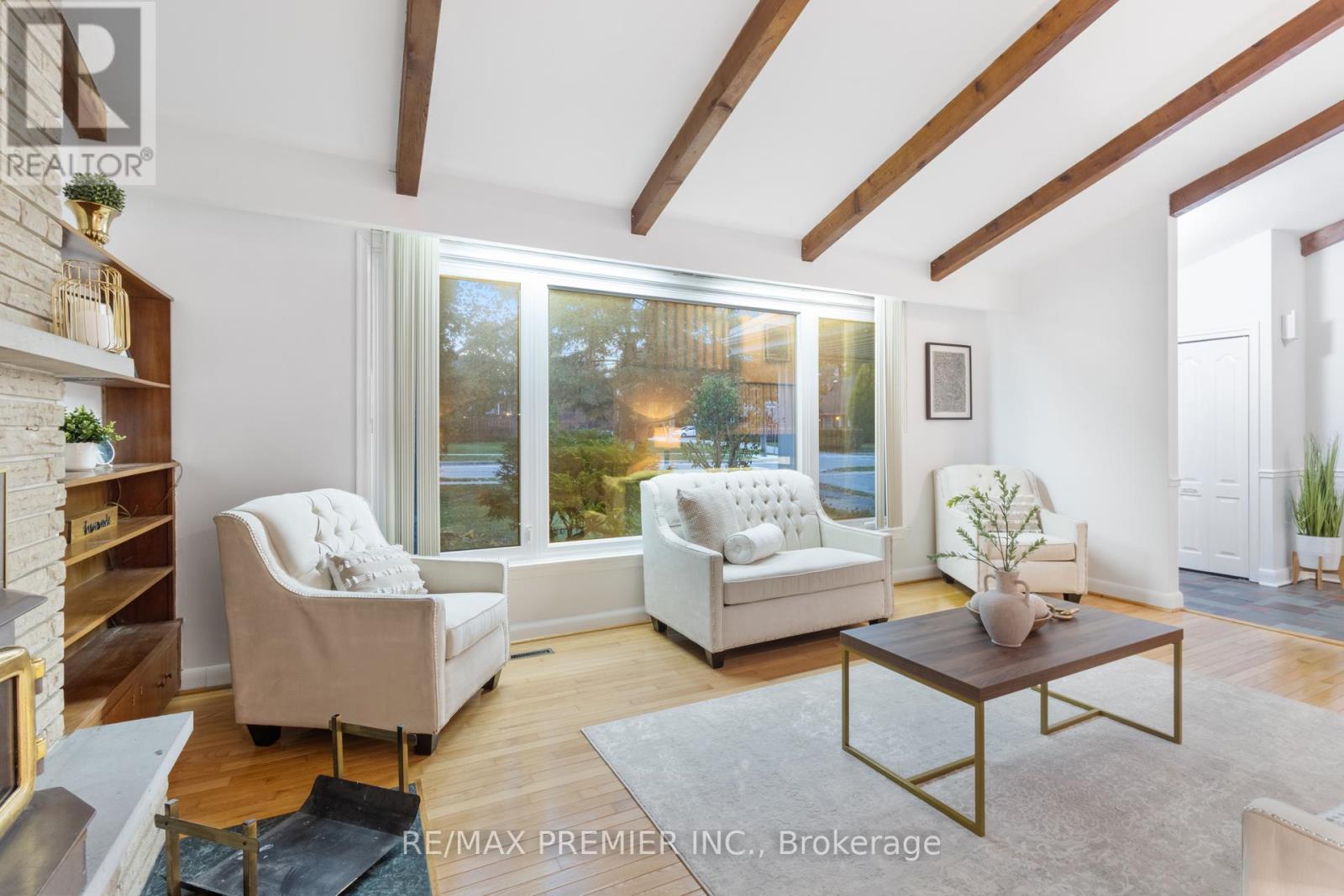 203 MARTIN GROVE ROAD