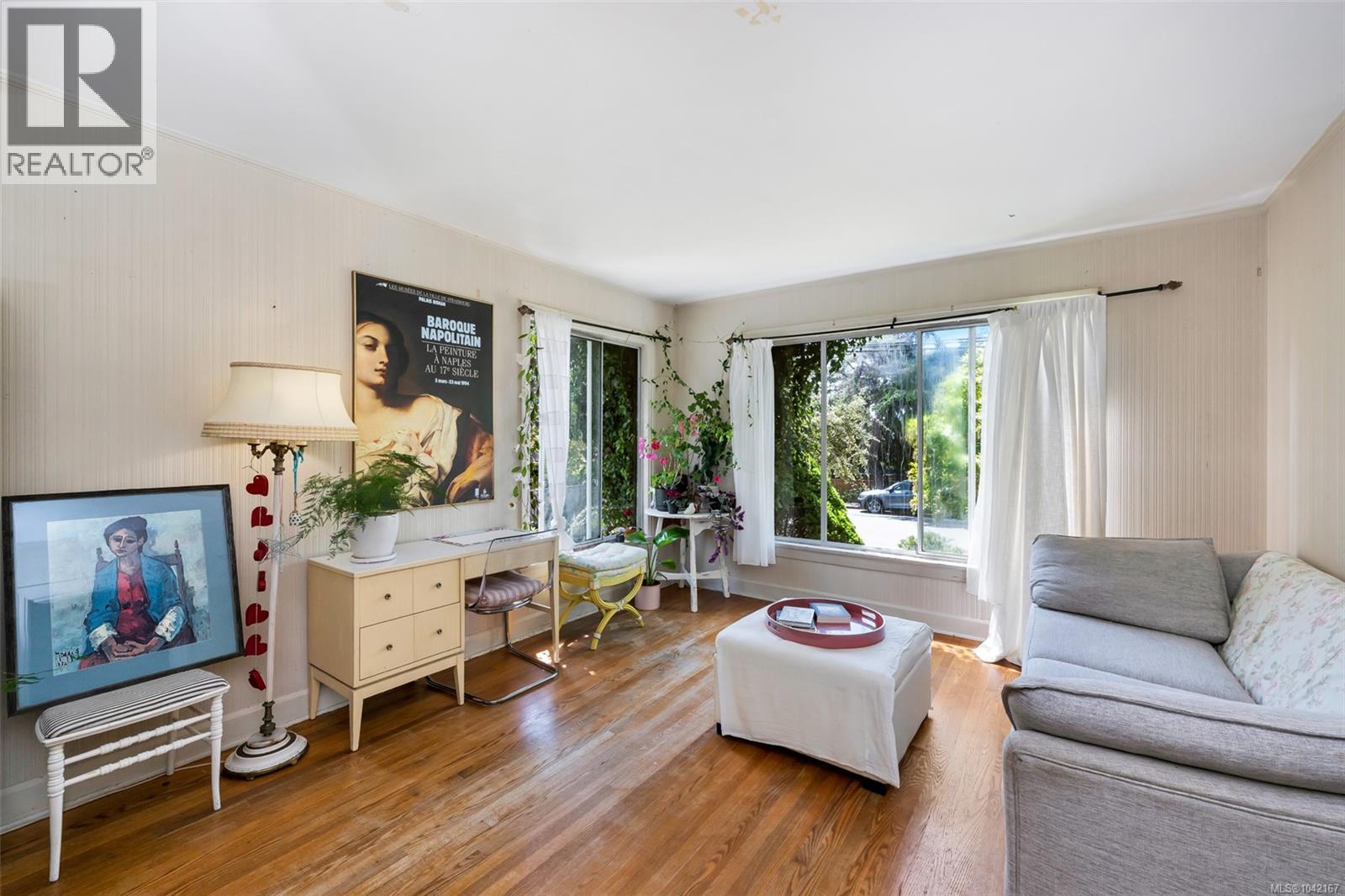 367 Foul Bay Rd