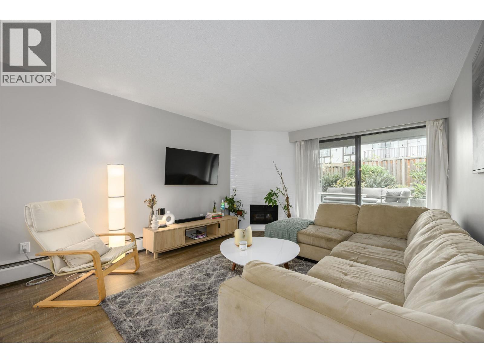 105 308 W 2ND STREET