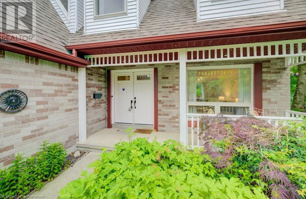 33 MANITOULIN Crescent