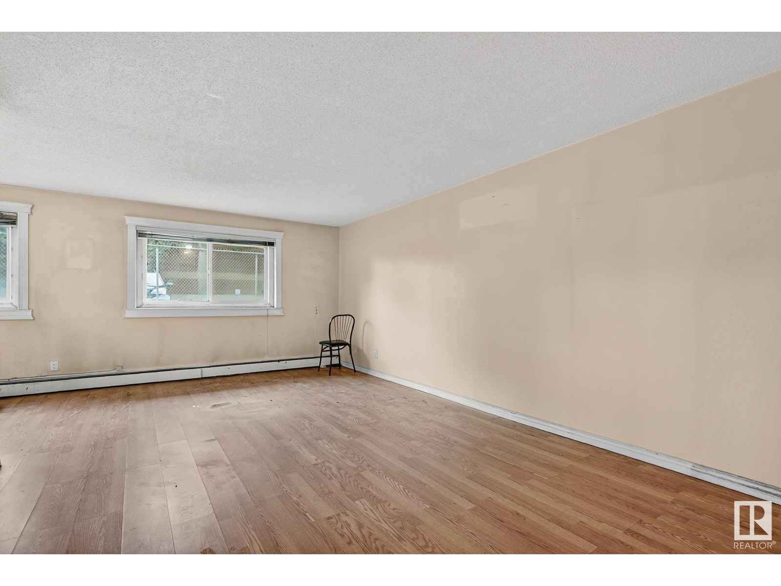 #107 7204 81 AV NW