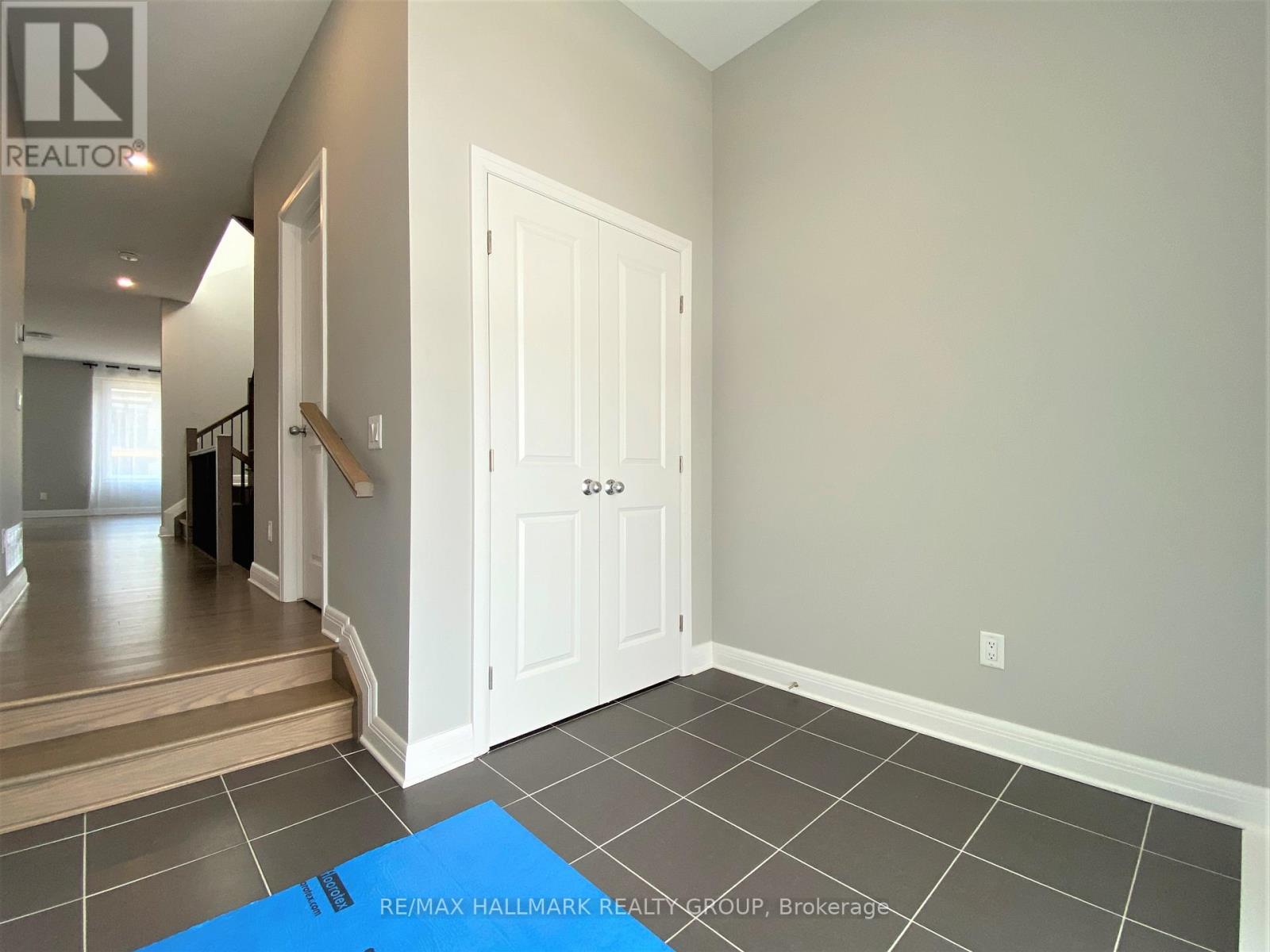 72 MICHAEL STOQUA STREET W