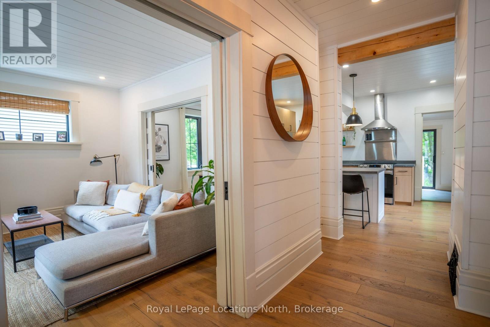 24 MARSHALL STREET W