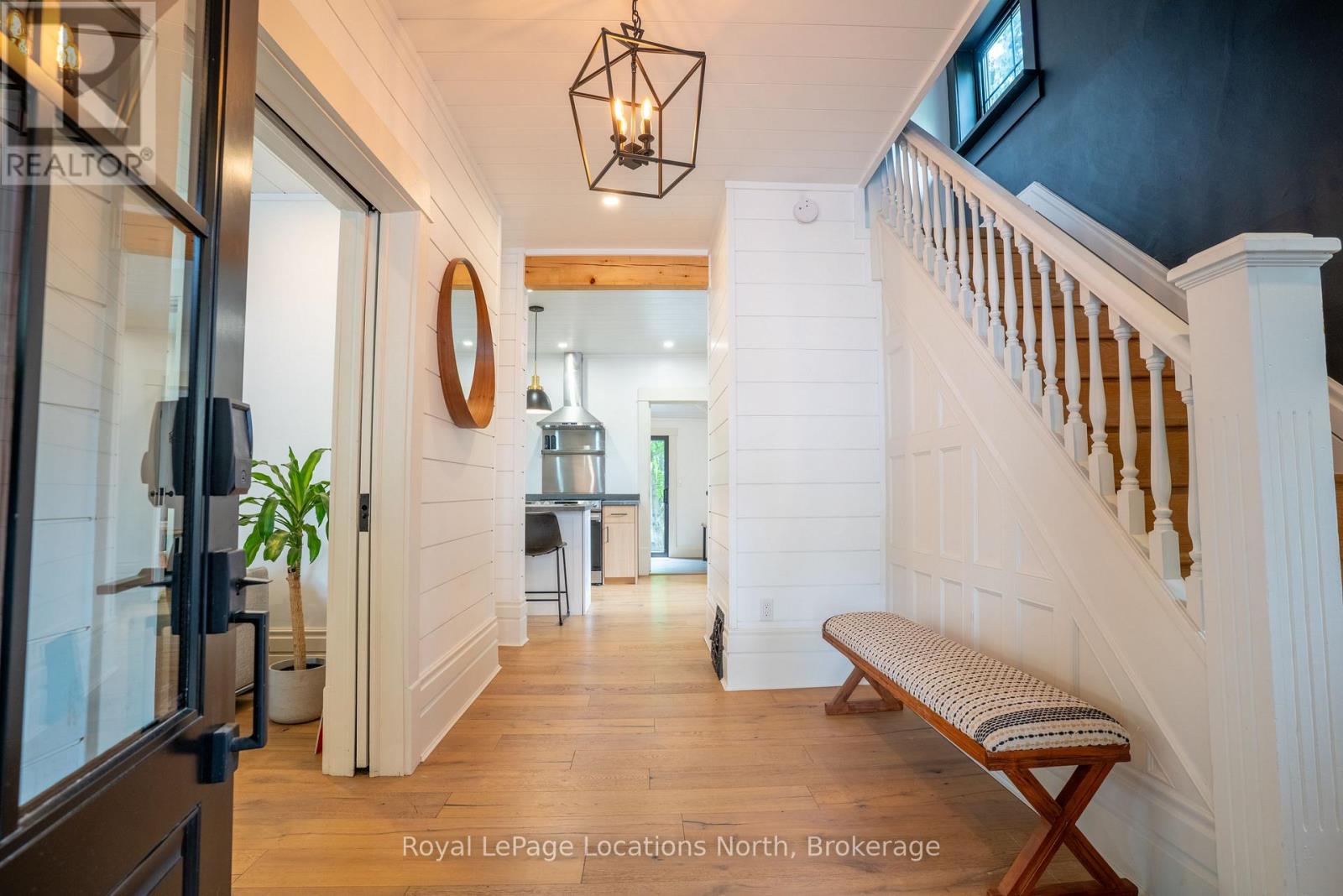 24 MARSHALL STREET W