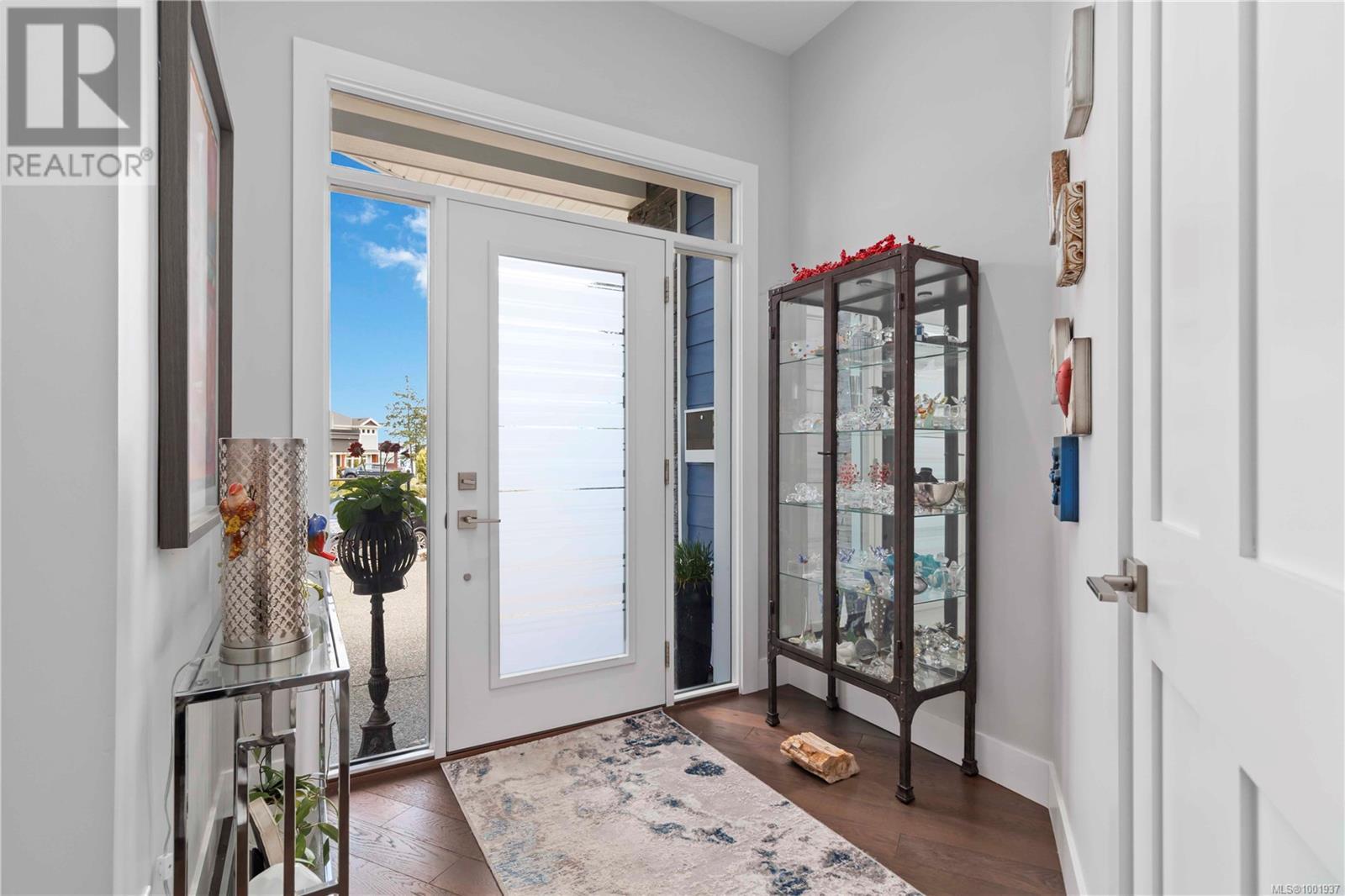 708 Demel Pl
